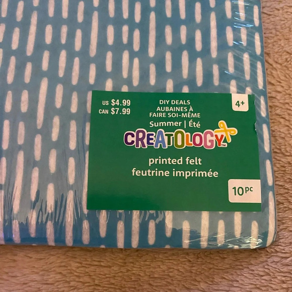 2 pkgs of Creatology printed felt - Picture 2 of 2